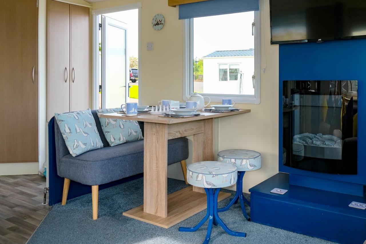 Kittiwake Apartment Saint Cyrus Exterior photo